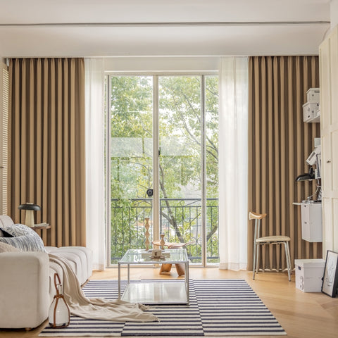 Geometrischer beiger Chenille-Verdunkelungsvorhang