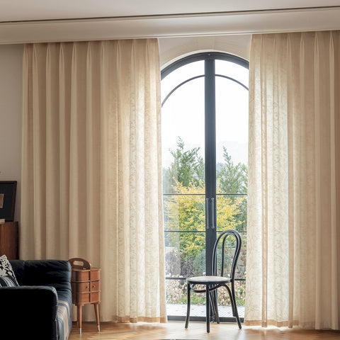 Transparente Sichtschutz-Pflanzenmuster für das Wohnzimmer