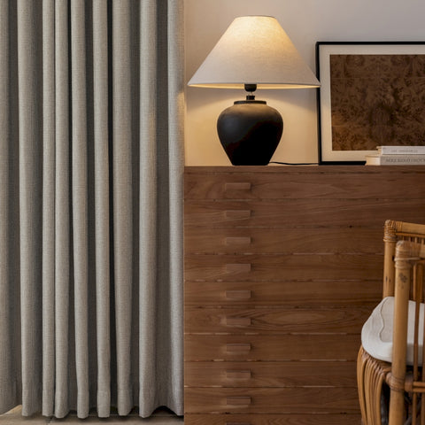 Beige gewebter Vorhang mit Struktureffekt für das Wohnzimmer