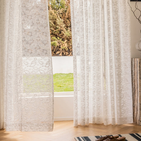 Transparentes Vintage-Wohnzimmer aus Spitze