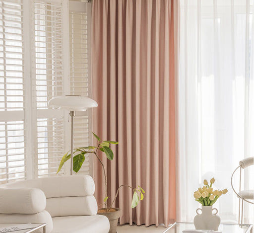 Eleganter puderrosa Vorhang