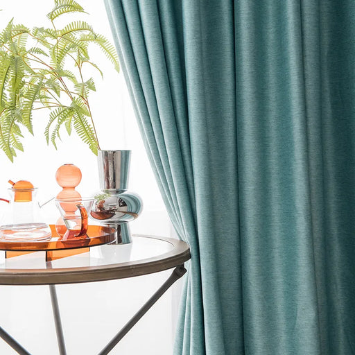 Himmelblauer Vorhang im Leinenstil