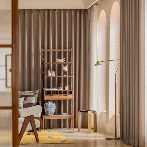 Kaffeefarbener Vorhang