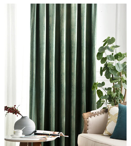 Moderner salbeigrüner Vorhang