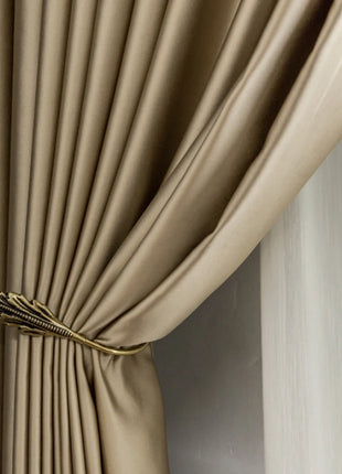 Beige und Gold Thermovorhang