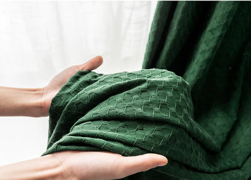 Tannengrüner Vorhang für das Wohnzimmer