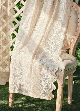 Transparentes Vintage-Wohnzimmer aus Spitze
