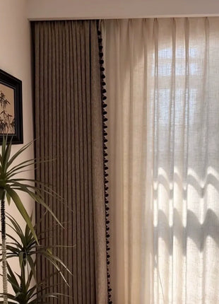 Hellbeige Verdunkelungsvorhänge mit Crackle-Effekt und Pompons