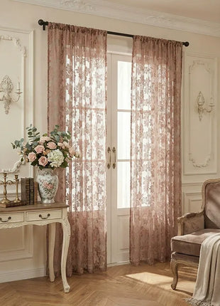 Rosa bestickter transparenter Stoff