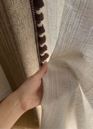 Hellbeige Verdunkelungsvorhänge mit Crackle-Effekt und Pompons