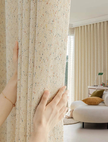 Gemütlicher, ecrumelierter Frotteevorhang für das Schlafzimmer