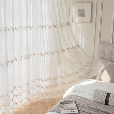 Transparentes Blattmuster-Fenster-Wohnzimmer