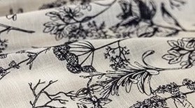 Luxuriöser Vorhang mit Vintage-Mustern