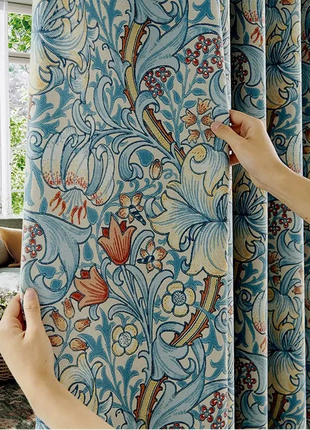 Jacquard-Vorhang mit roten Blumen und Vögeln im klassischen Stil