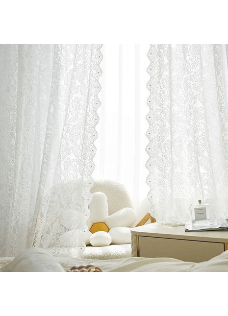 Weißer Schleier mit bestickten Arabesken im Bohemian-Chic-Stil