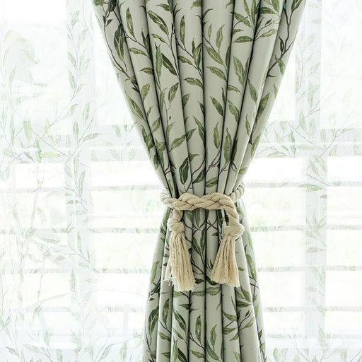 Vorhang mit Blattmuster