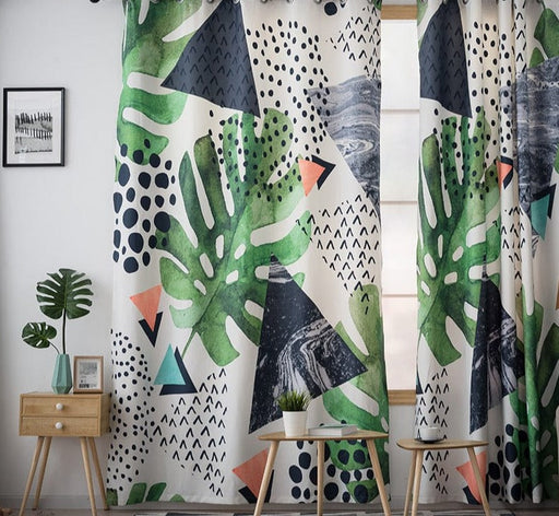 Verdunkelungsvorhang mit Blattmuster