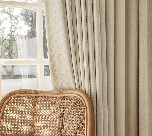 Blickdichter weißer Vorhang